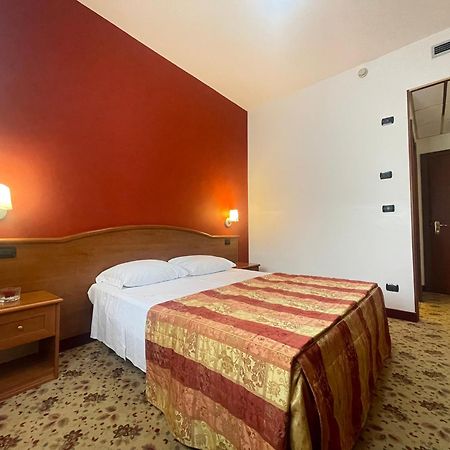 Vald Hotel Val della Torre Ngoại thất bức ảnh