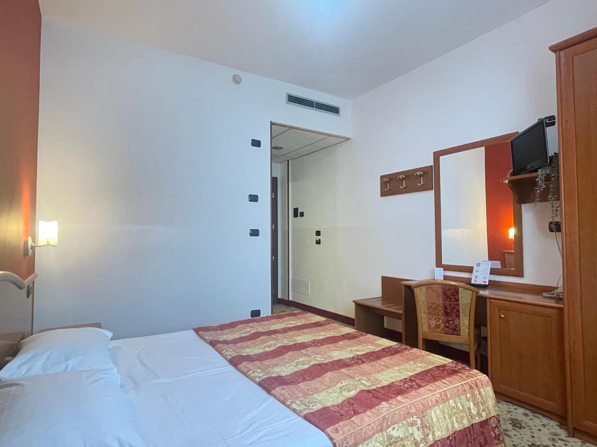 Vald Hotel Val della Torre Ngoại thất bức ảnh