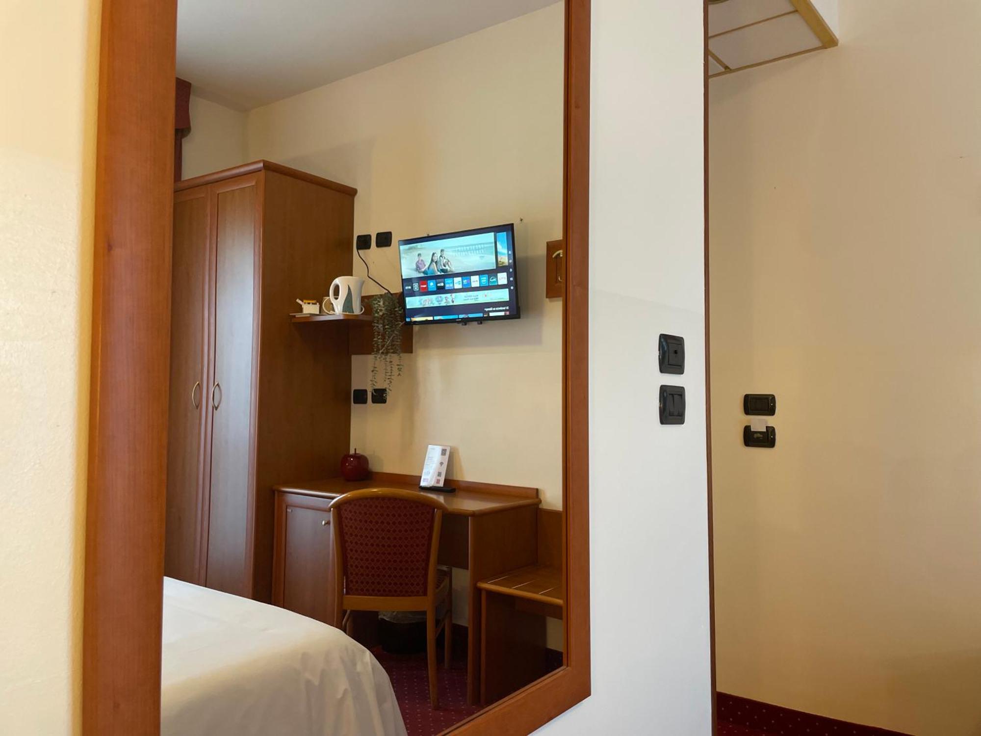 Vald Hotel Val della Torre Ngoại thất bức ảnh