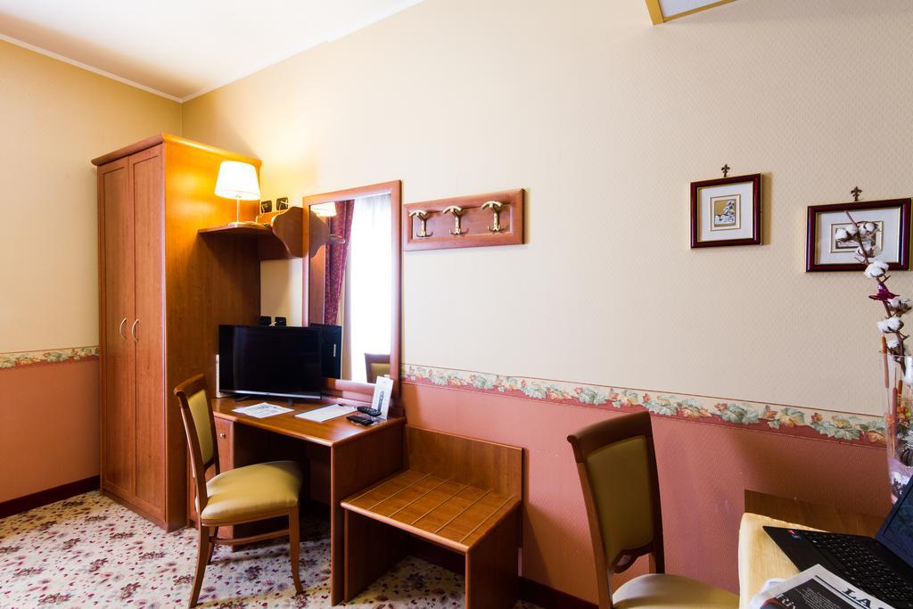 Vald Hotel Val della Torre Ngoại thất bức ảnh